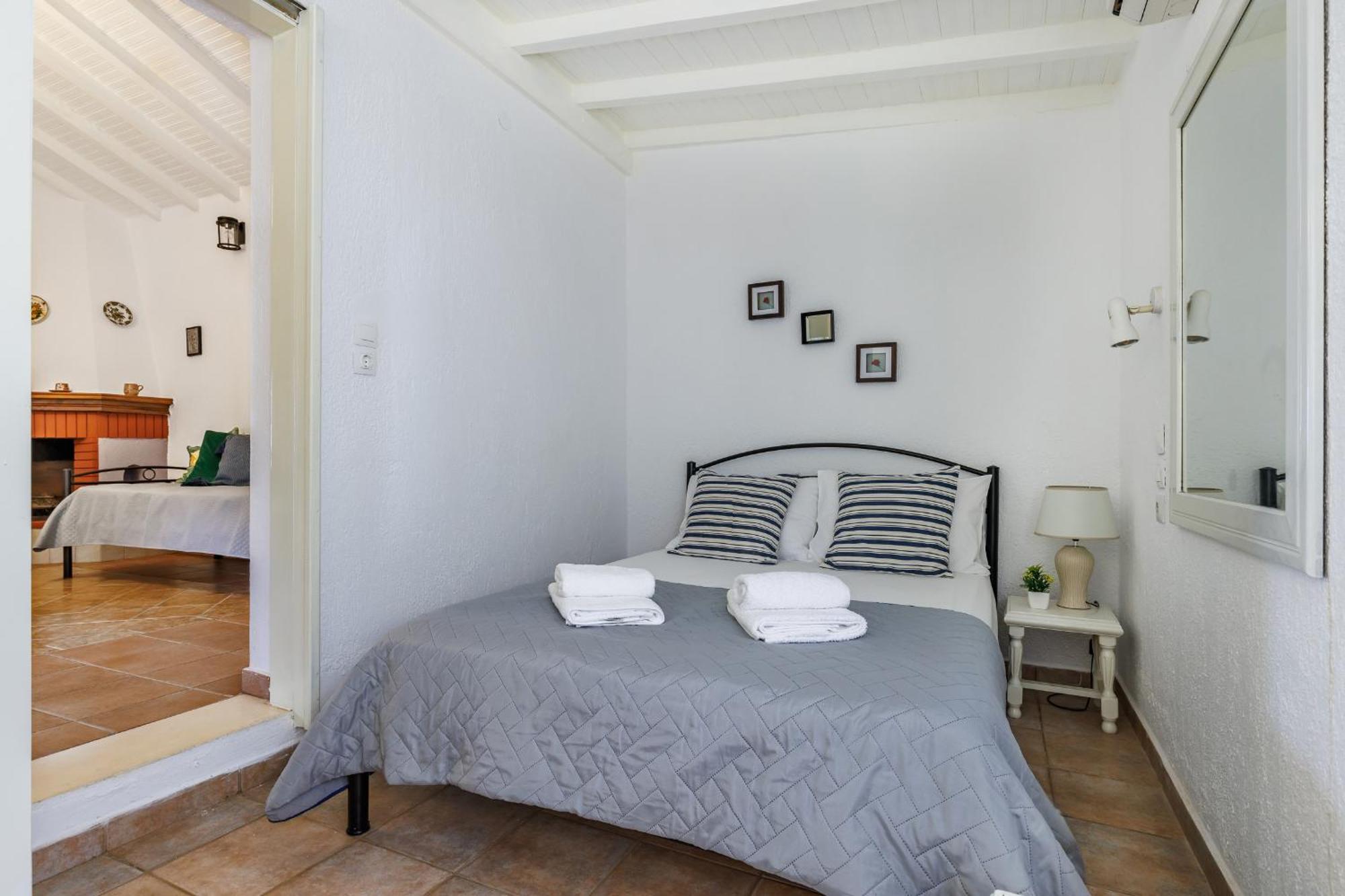 Nerissa Cottage - Skopelos Glossa Atheato 외부 사진